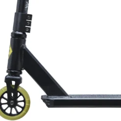 Stuntstep Slamm Classic V8 Yellow -Exporteren Step Avontuur Winkel slamm classic v8 yellow 3